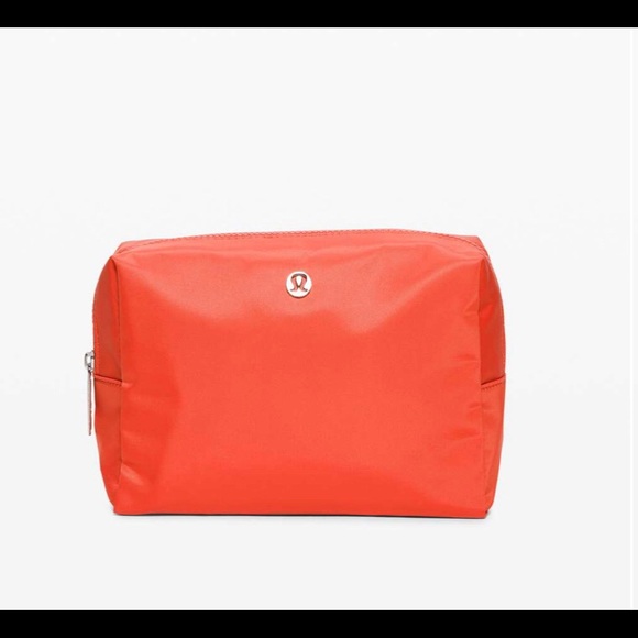 Lululemon🍋All Your Small things pouch-4L Brick